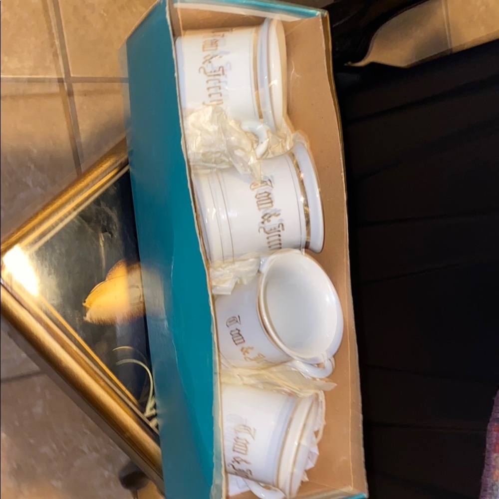 BX50 Vintage White and Gold Tom & Jerry Coffee Mug Set of 4